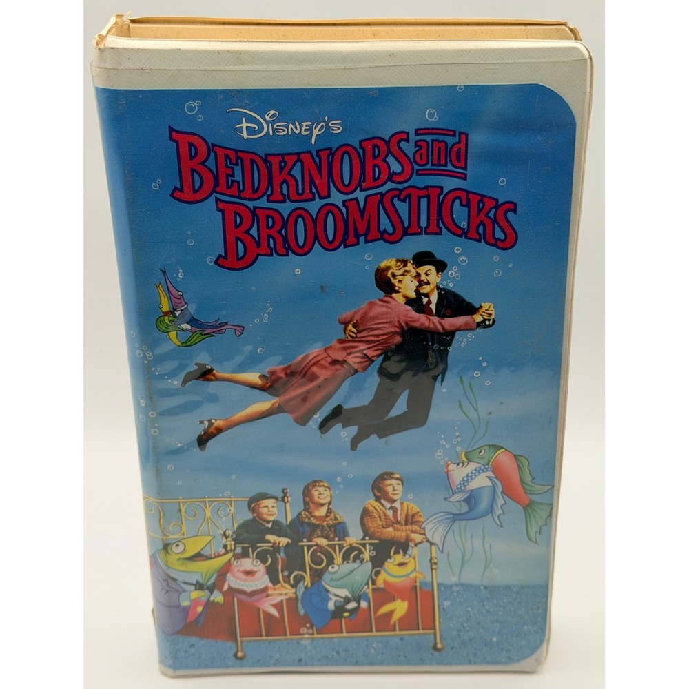 Bedknobs and Broomsticks VHS Disney Clamshell Case